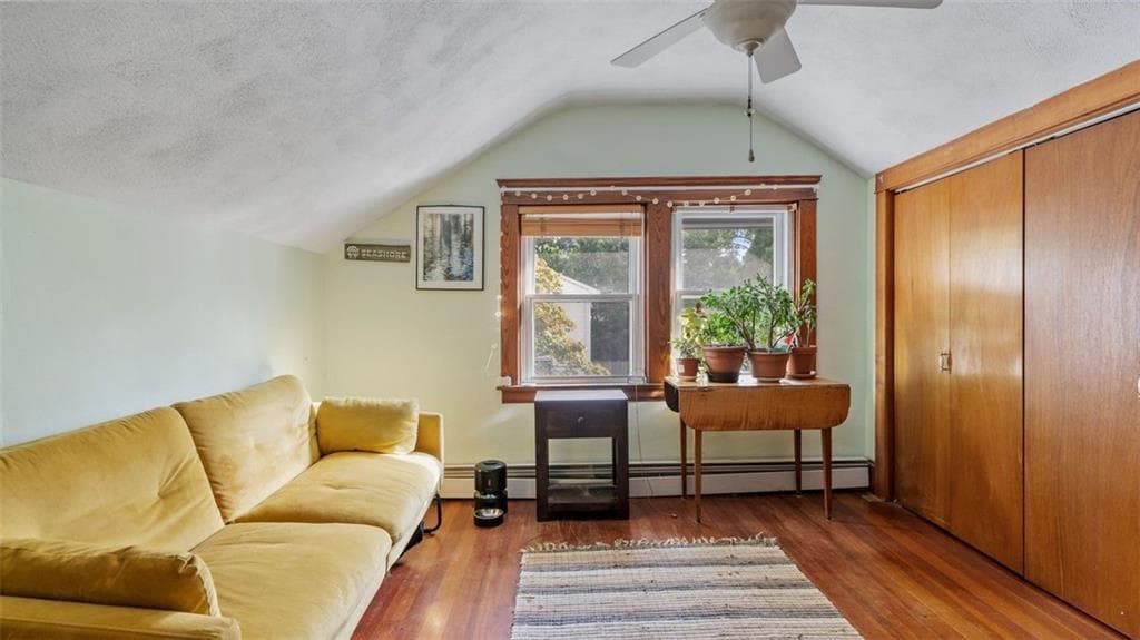 Single Family Residence at 26 Rutherglen Avenue, Providence, photo 20 of 31