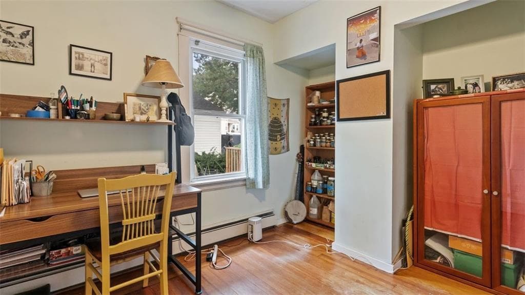 Single Family Residence at 26 Rutherglen Avenue, Providence, photo 15 of 31