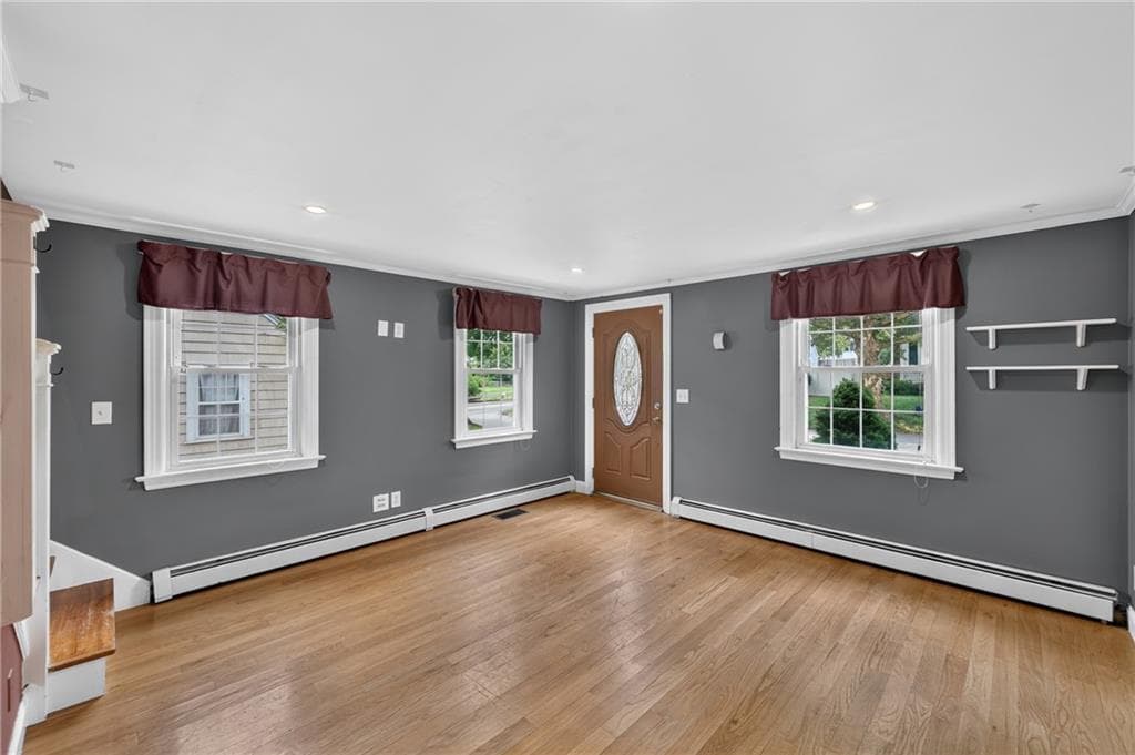 Single Family Residence at 110 Bryant Road, Cranston, photo 6 of 24