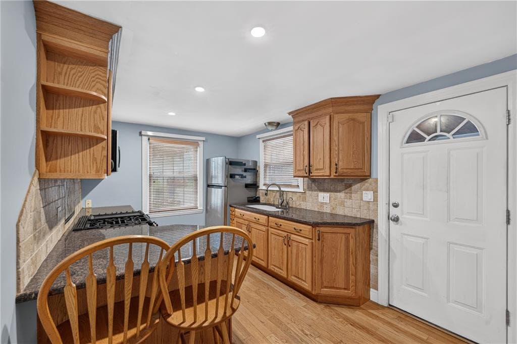 Single Family Residence at 110 Bryant Road, Cranston, photo 3 of 24