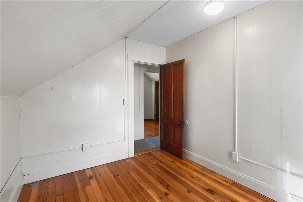 Single Family Residence at 70 Northup Street, Warwick, photo 14 of 29