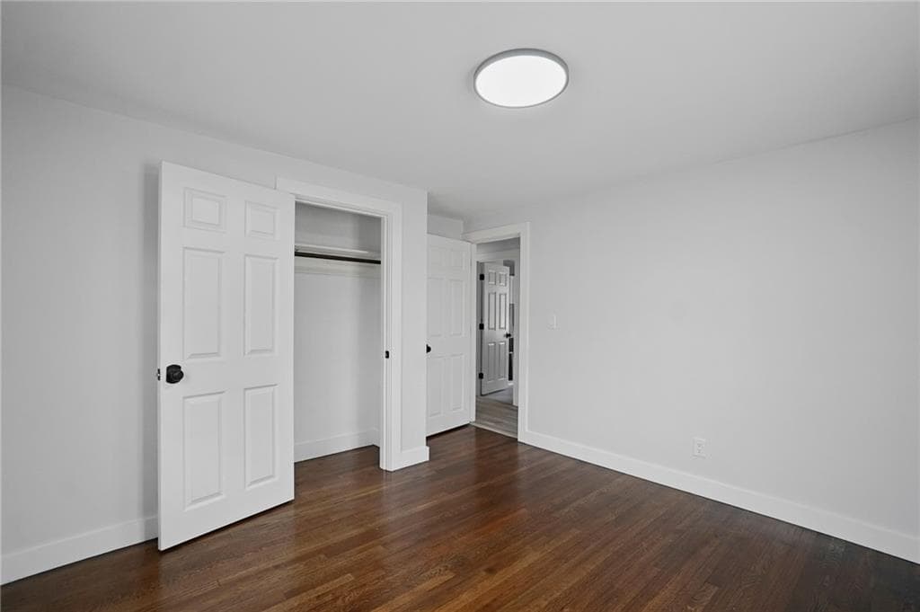 Single Family Residence at 95 Harmony Court, Warwick, photo 15 of 36