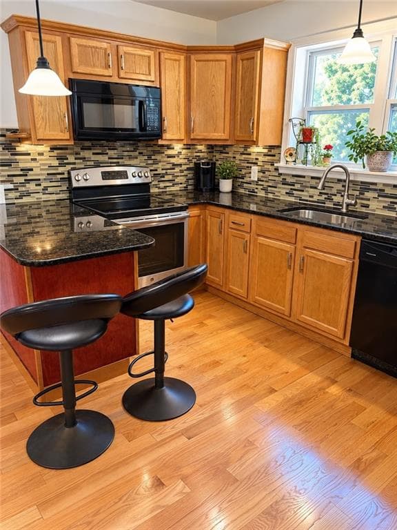 Single Family Residence at 97 Clyde Street, West Warwick, photo 6 of 29