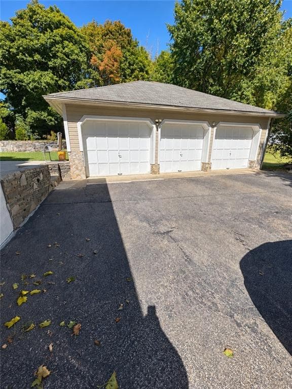 Single Family Residence at 97 Clyde Street, West Warwick, photo 24 of 29