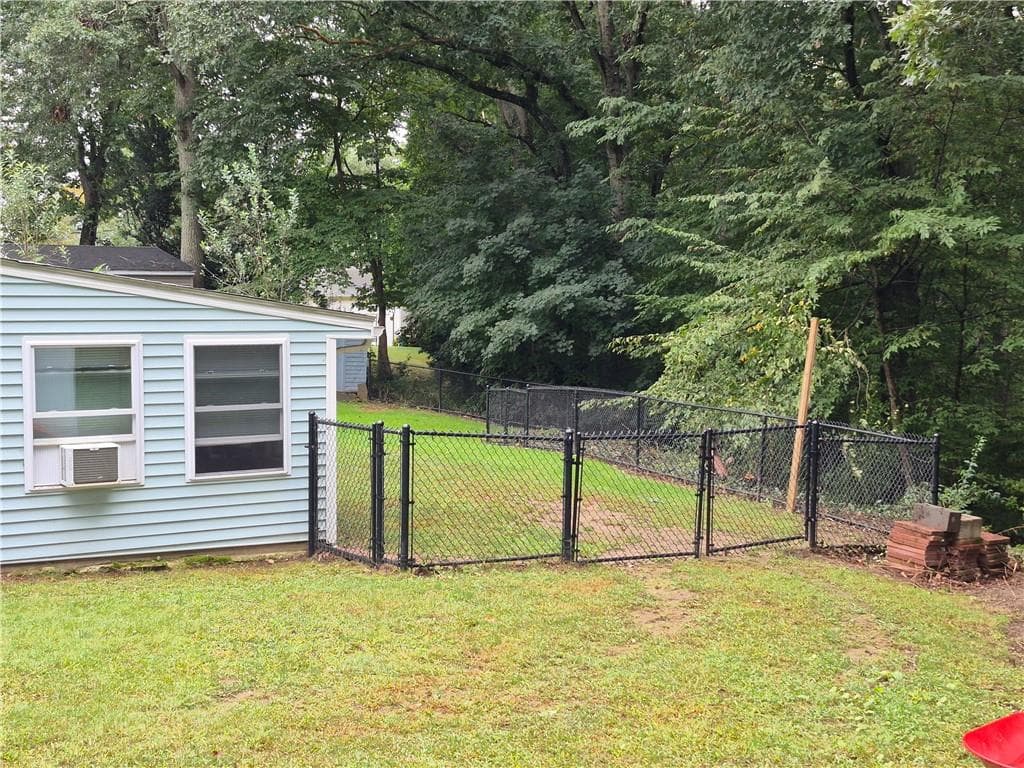 Single Family Residence at 86 Marshall Circle, Coventry, photo 5 of 23