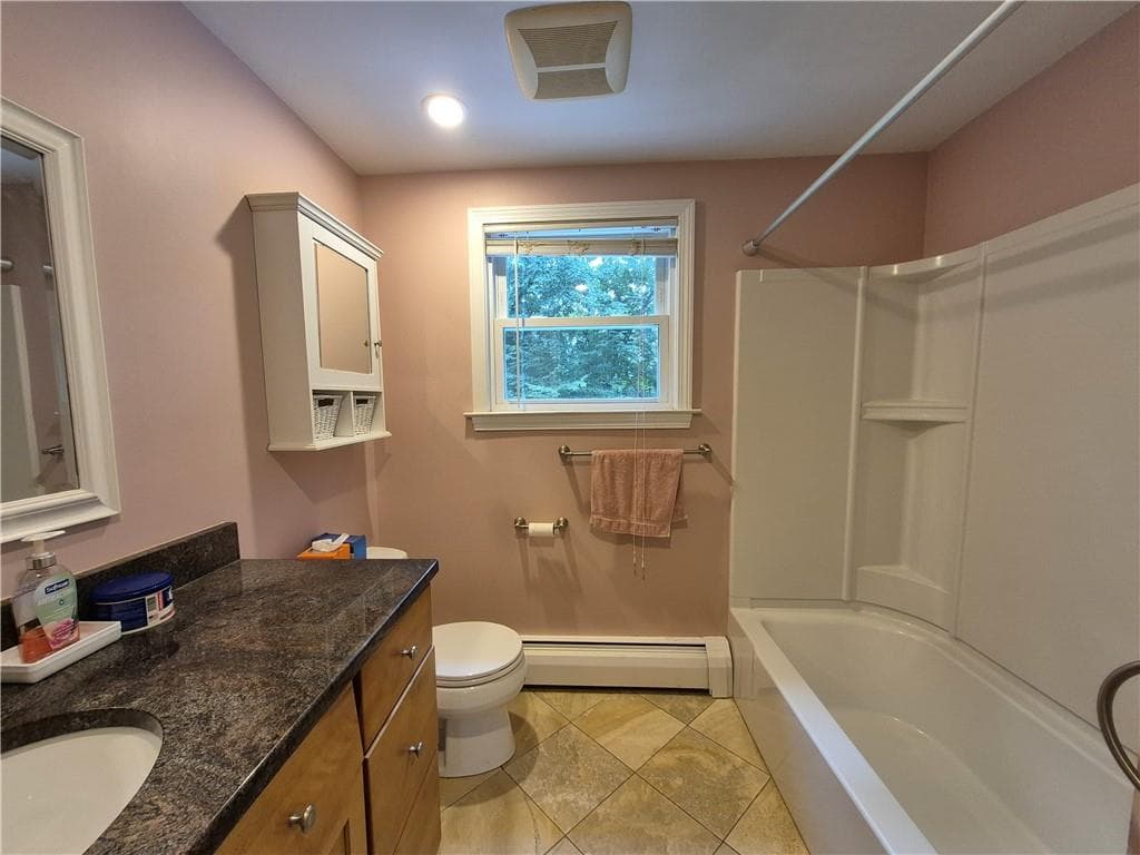Single Family Residence at 86 Marshall Circle, Coventry, photo 15 of 23