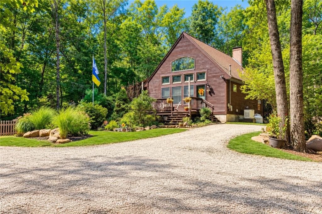551 Carrs Trail