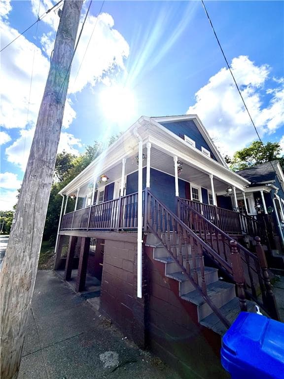 Single Family Residence at 249 Pleasant Street, Pawtucket, photo 3 of 10