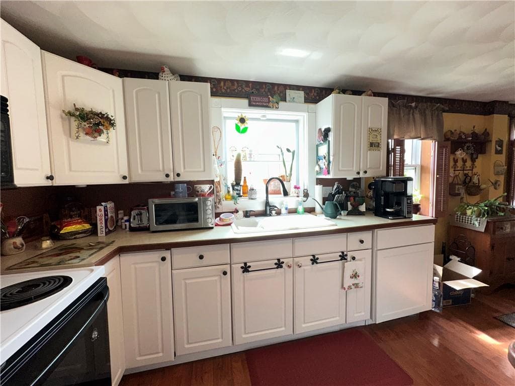 Multi Family at 77 79 Main Street, Lincoln, photo 26 of 37