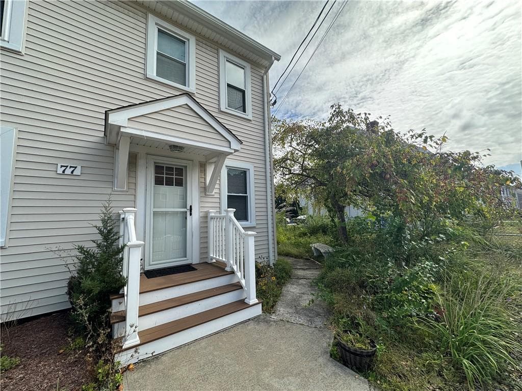 Multi Family at 77 79 Main Street, Lincoln, photo 4 of 37