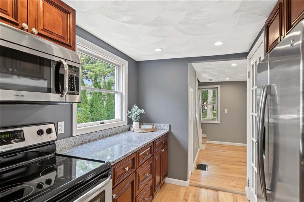 Single Family Residence at 40 Boyce Avenue, Barrington, photo 9 of 38