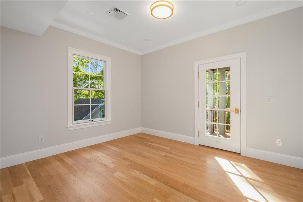Single Family Residence at 613 Angell Street, Providence, photo 31 of 46