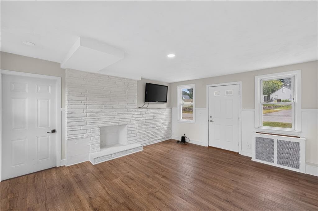 Single Family Residence at 58 Earl Street, West Warwick, photo 20 of 24