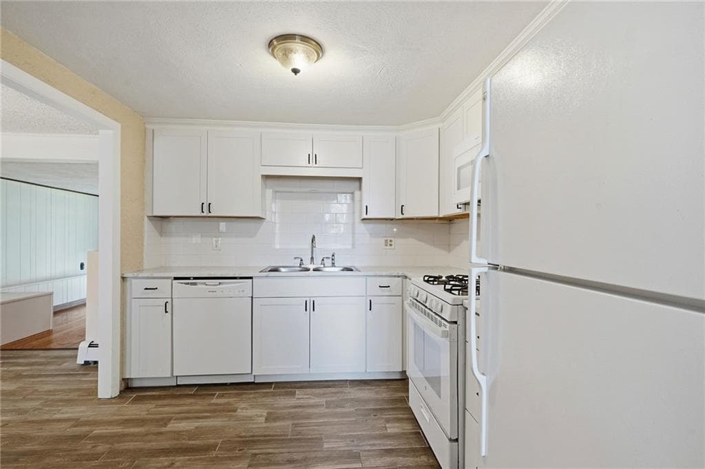 Multi Family at 213 Villa Avenue, North Providence, photo 34 of 50
