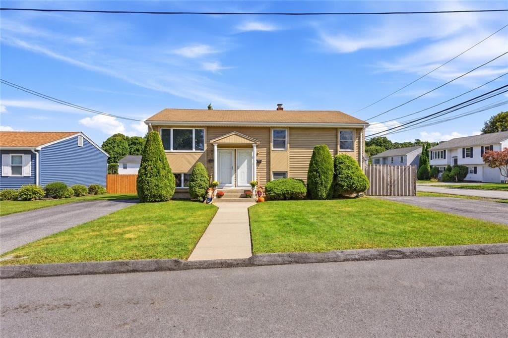 Multi Family at 213 Villa Avenue, North Providence, photo 48 of 50