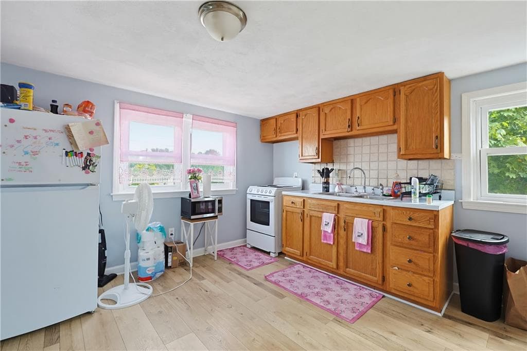 Multi Family at 47 Sibyl Street, Providence, photo 4 of 14