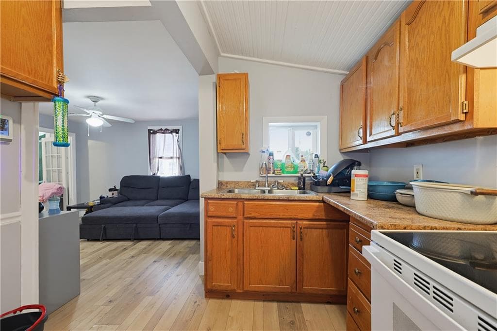 Multi Family at 47 Sibyl Street, Providence, photo 8 of 14
