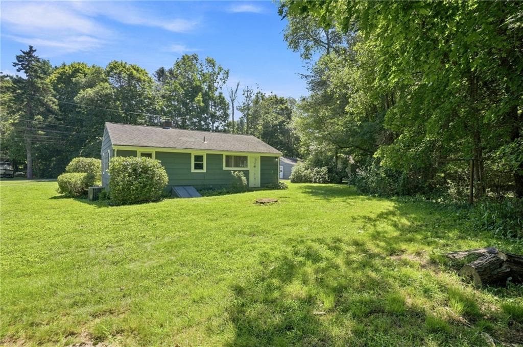 Single Family Residence at 42 Sherman Avenue, South Kingstown, photo 30 of 32