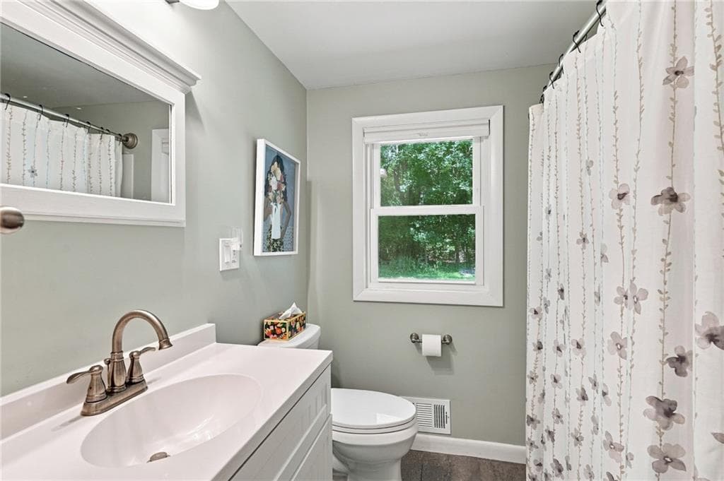 Single Family Residence at 42 Sherman Avenue, South Kingstown, photo 18 of 32