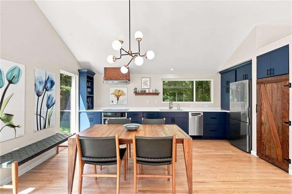 Single Family Residence at 42 Sherman Avenue, South Kingstown, photo 11 of 32