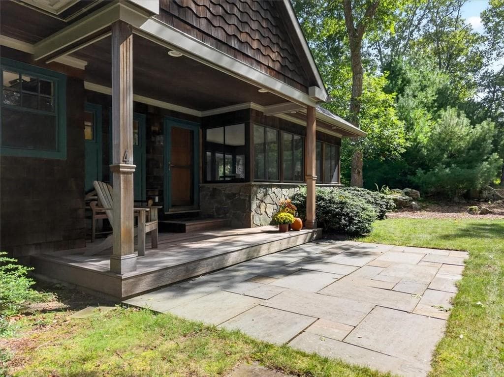Single Family Residence at 10 Pinecrest Road, Richmond, photo 34 of 50