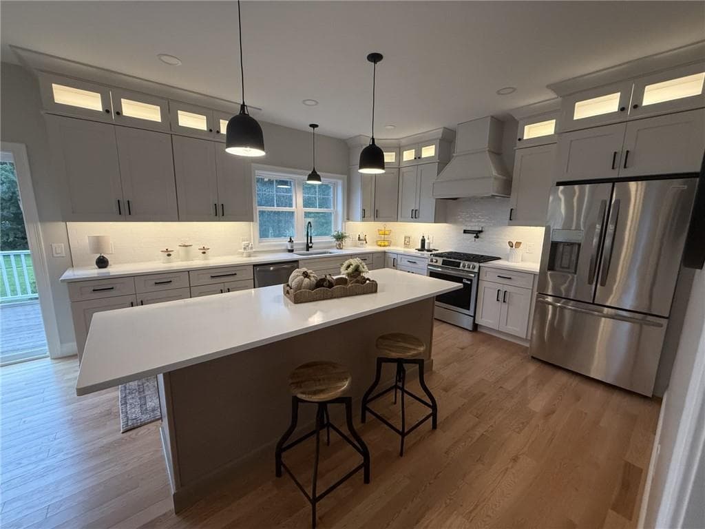 Single Family Residence at 25 Dawsons Circle, South Kingstown, photo 4 of 9