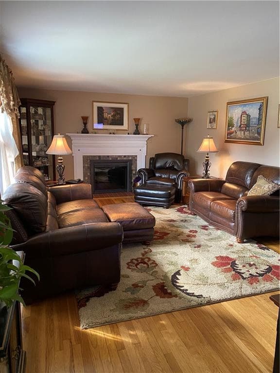 Single Family Residence at 94 Coolspring Drive, Cranston, photo 7 of 31