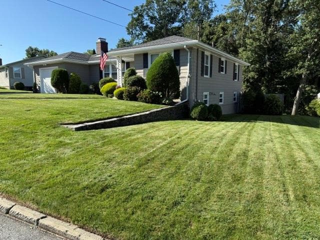 Single Family Residence at 94 Coolspring Drive, Cranston, photo 3 of 31