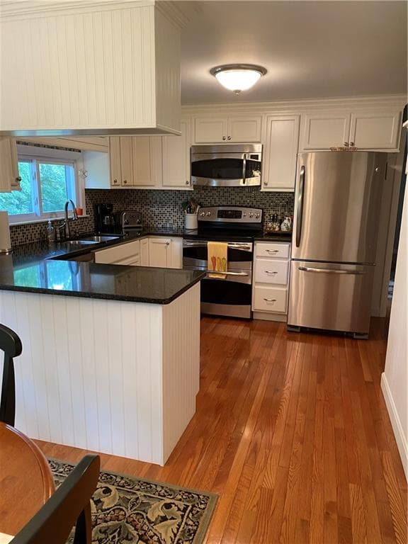 Single Family Residence at 94 Coolspring Drive, Cranston, photo 11 of 31