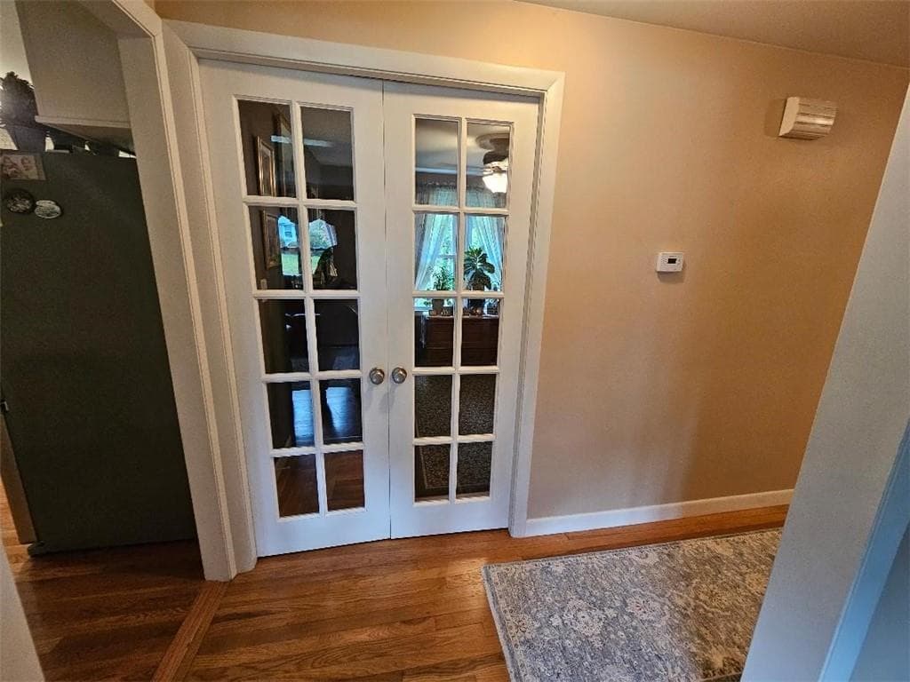 Single Family Residence at 94 Coolspring Drive, Cranston, photo 19 of 31