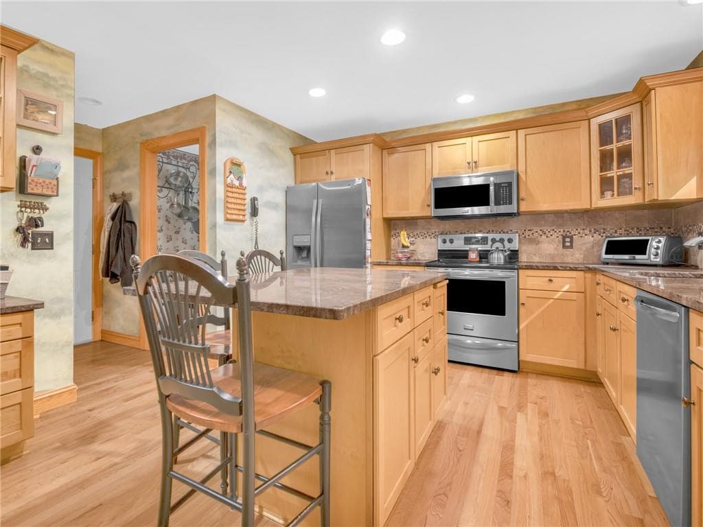 Single Family Residence at 1 Bourget Court, North Smithfield, photo 14 of 50