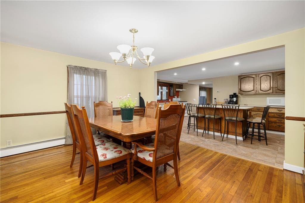 Single Family Residence at 494 Church Avenue, Warwick, photo 6 of 38