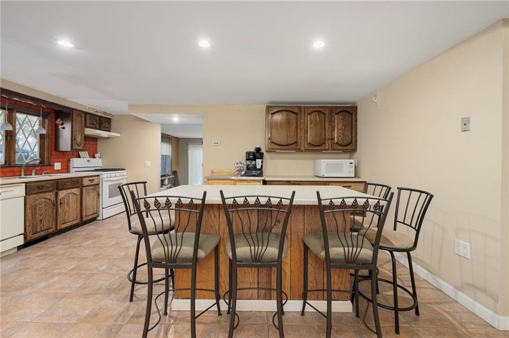 Single Family Residence at 494 Church Avenue, Warwick, photo 9 of 38