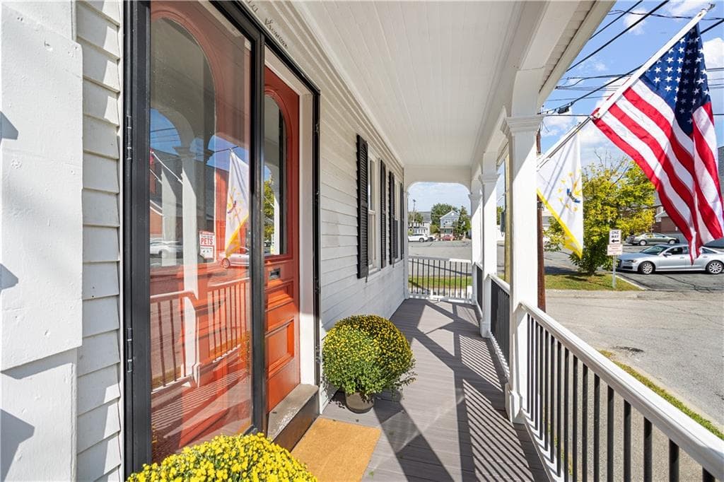 Condominium at 37 Lincoln Avenue UNIT 1, Bristol, photo 2 of 33