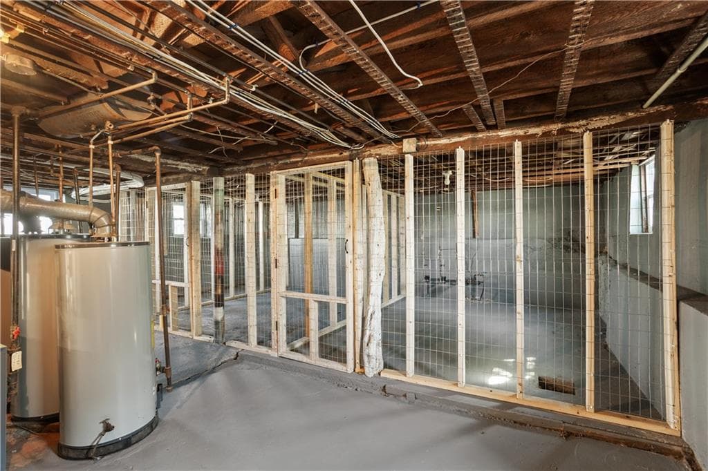 Condominium at 37 Lincoln Avenue UNIT 1, Bristol, photo 30 of 33