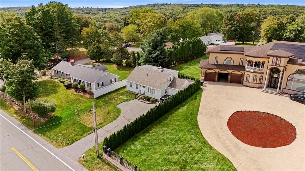 Single Family Residence at 2640 Diamond Hill Road, Cumberland, photo 47 of 50