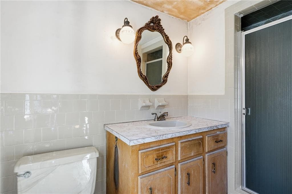 Single Family Residence at 19 Crestwood Drive, Richmond, photo 23 of 42