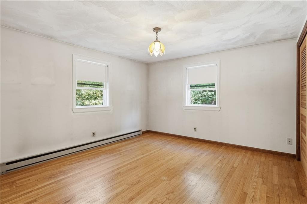Single Family Residence at 19 Crestwood Drive, Richmond, photo 27 of 42