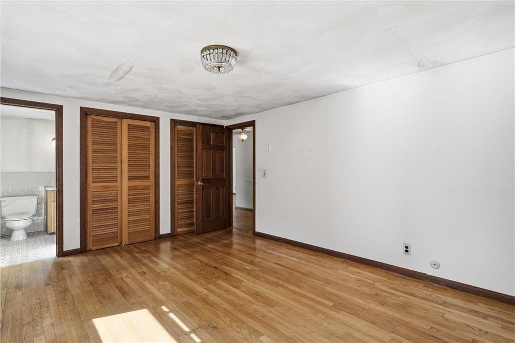 Single Family Residence at 19 Crestwood Drive, Richmond, photo 20 of 42