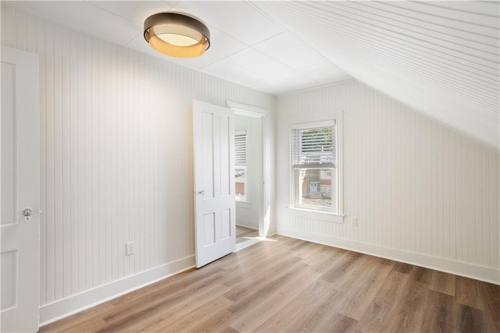 Condominium at 37 Lincoln Avenue UNIT 3, Bristol, photo 15 of 23