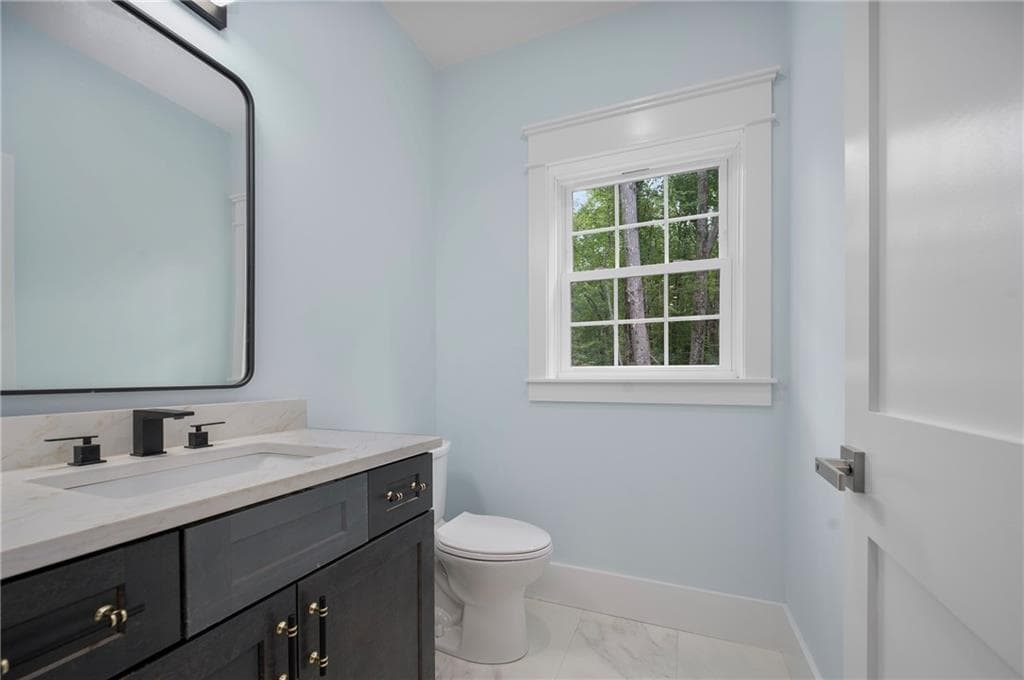 Single Family Residence at 200 Nipmuc Road, Scituate, photo 17 of 48