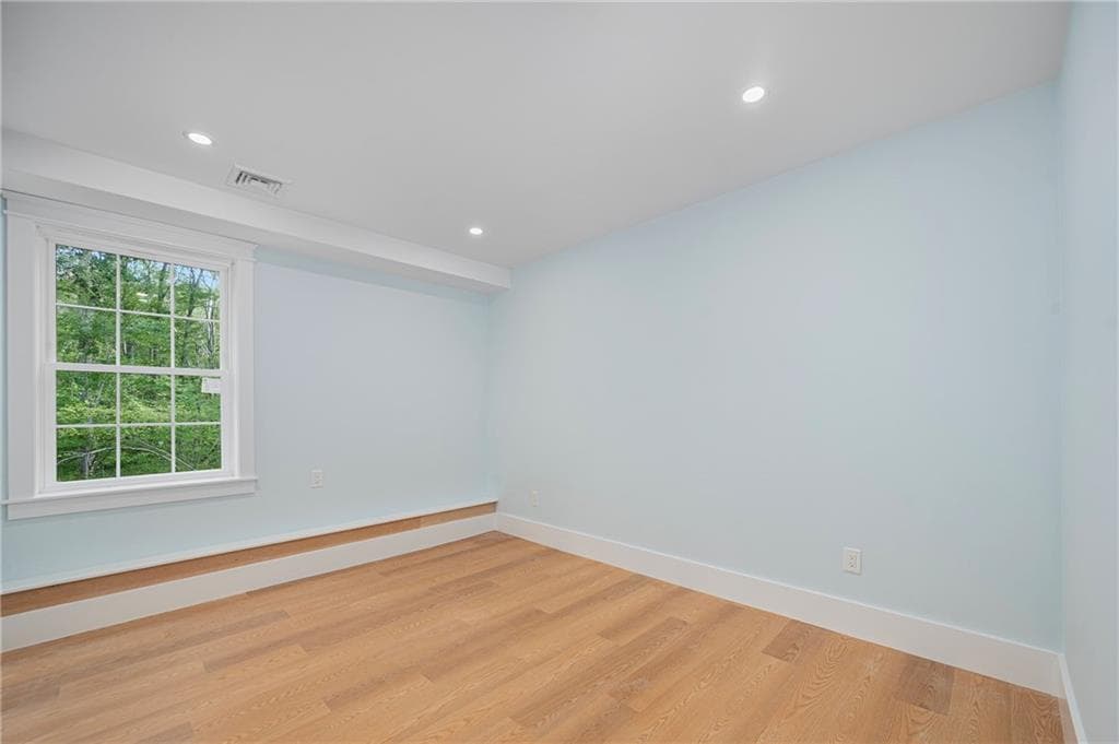Single Family Residence at 200 Nipmuc Road, Scituate, photo 36 of 48