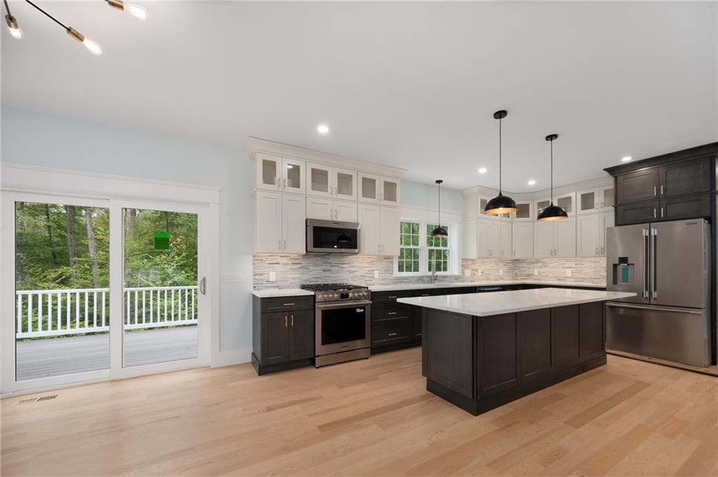Single Family Residence at 200 Nipmuc Road, Scituate, photo 10 of 48