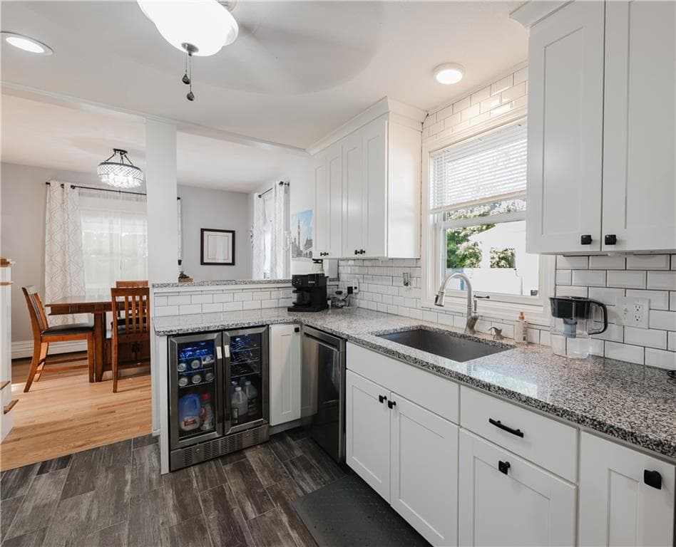Single Family Residence at 27 Cecile Street, Lincoln, photo 11 of 37