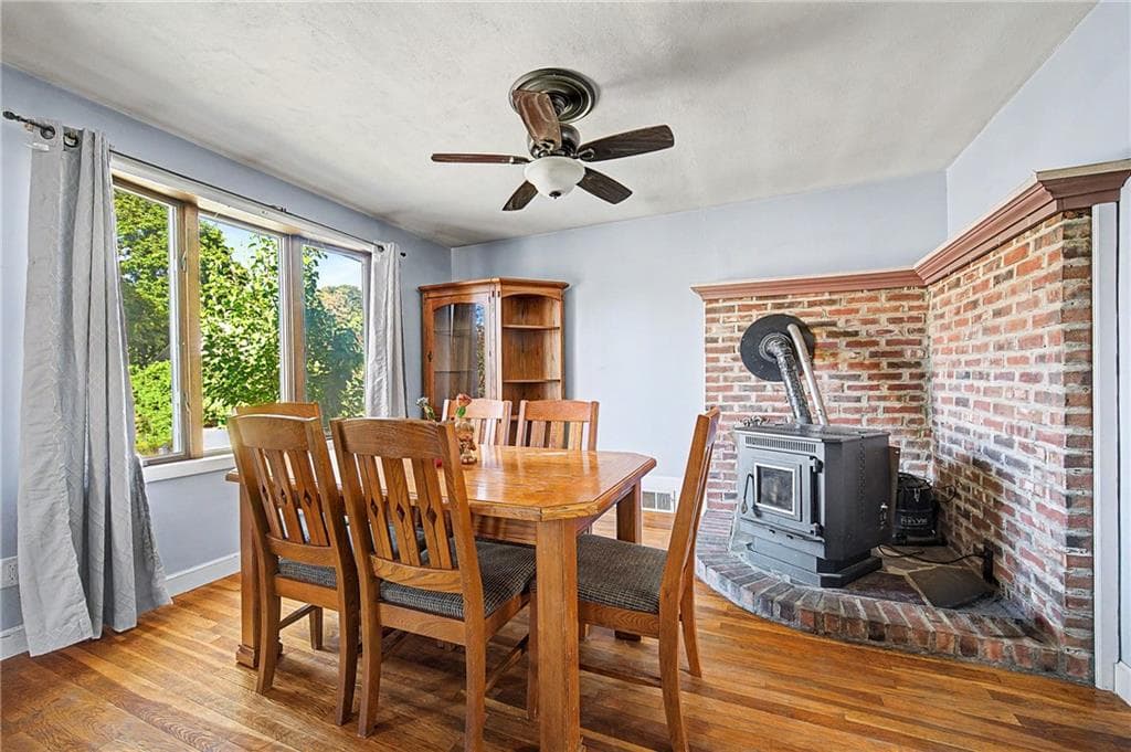 Single Family Residence at 78 Newbury Avenue, Woonsocket, photo 7 of 23