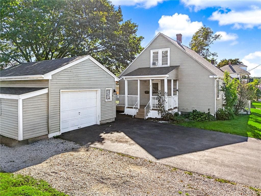 Single Family Residence at 78 Newbury Avenue, Woonsocket, photo 4 of 23