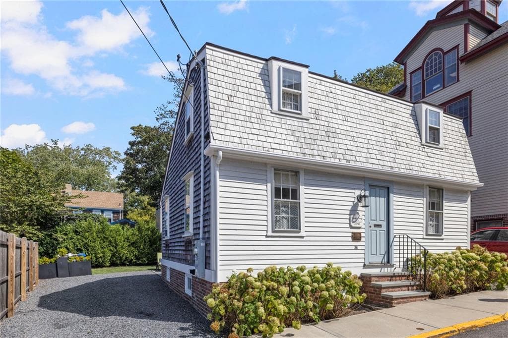 Single Family Residence at 36 William Street, Newport, photo 33 of 33