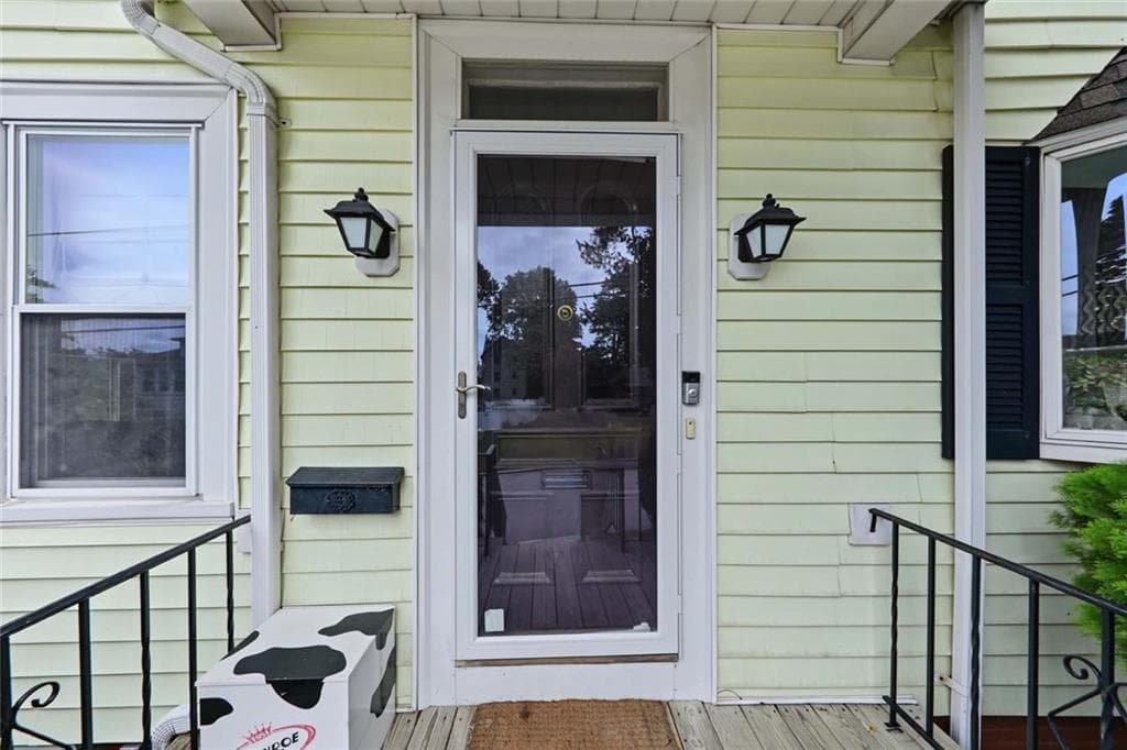 Single Family Residence at 103 Lowden Street, Pawtucket, photo 2 of 31
