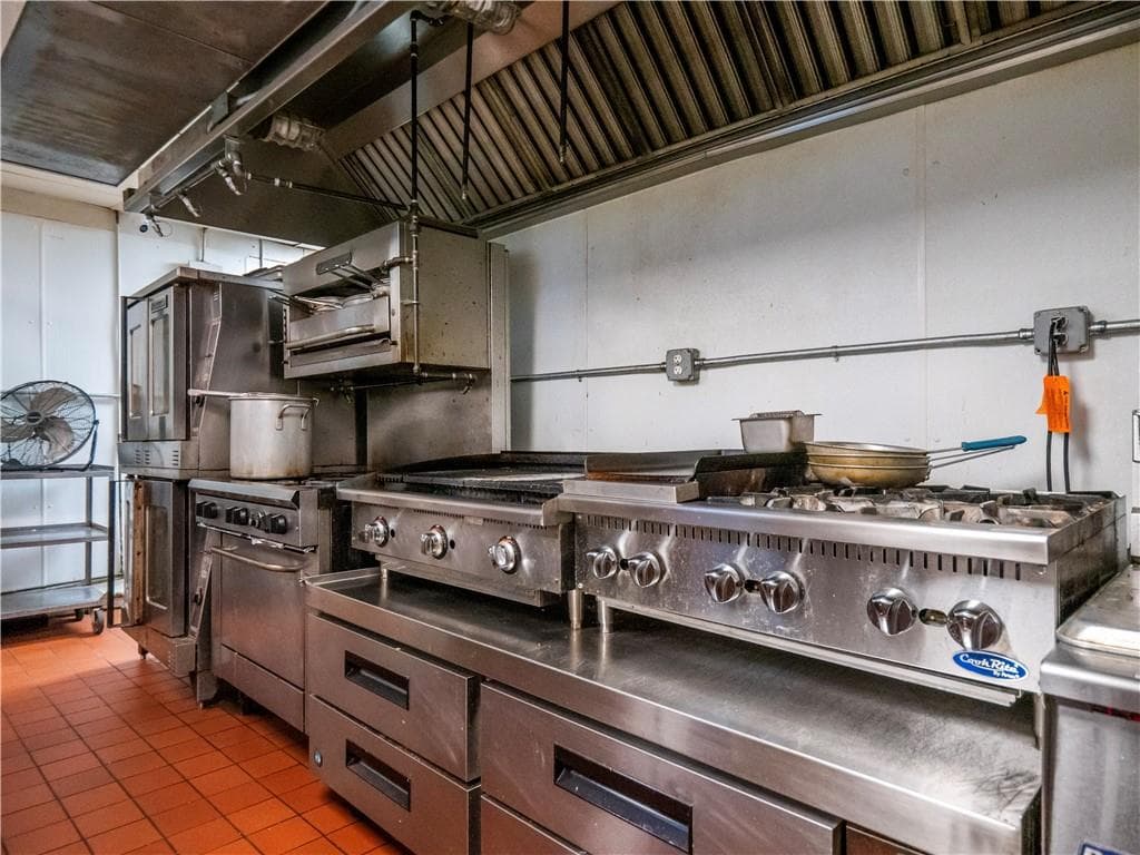 Commercial at 102 Connell Highway, Newport, photo 37 of 46