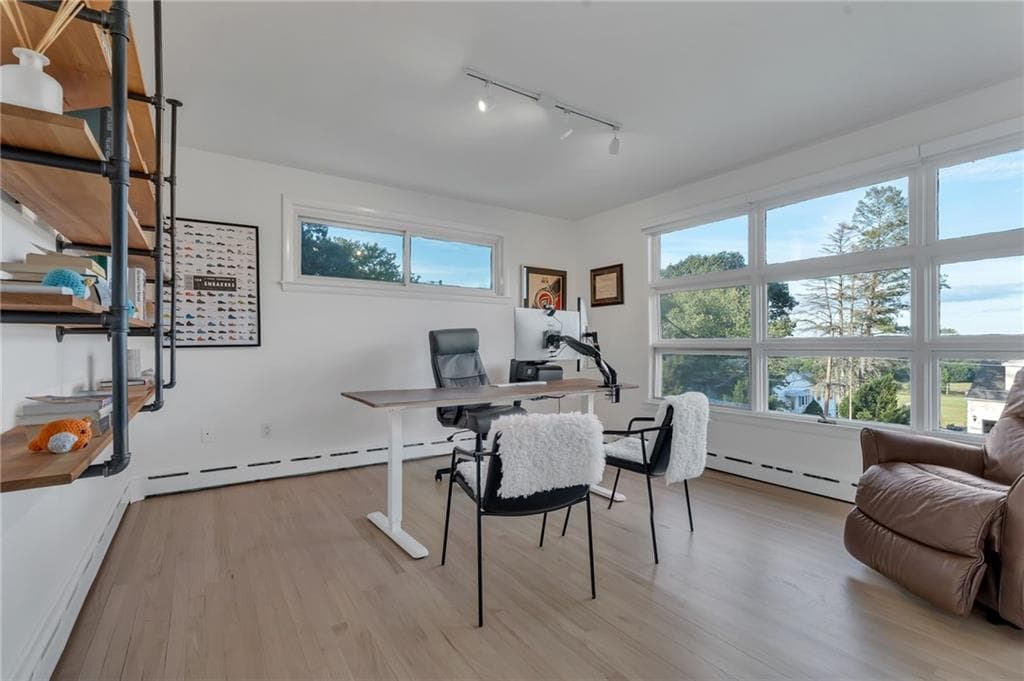 Single Family Residence at 30 Circuit Drive, Cumberland, photo 18 of 49
